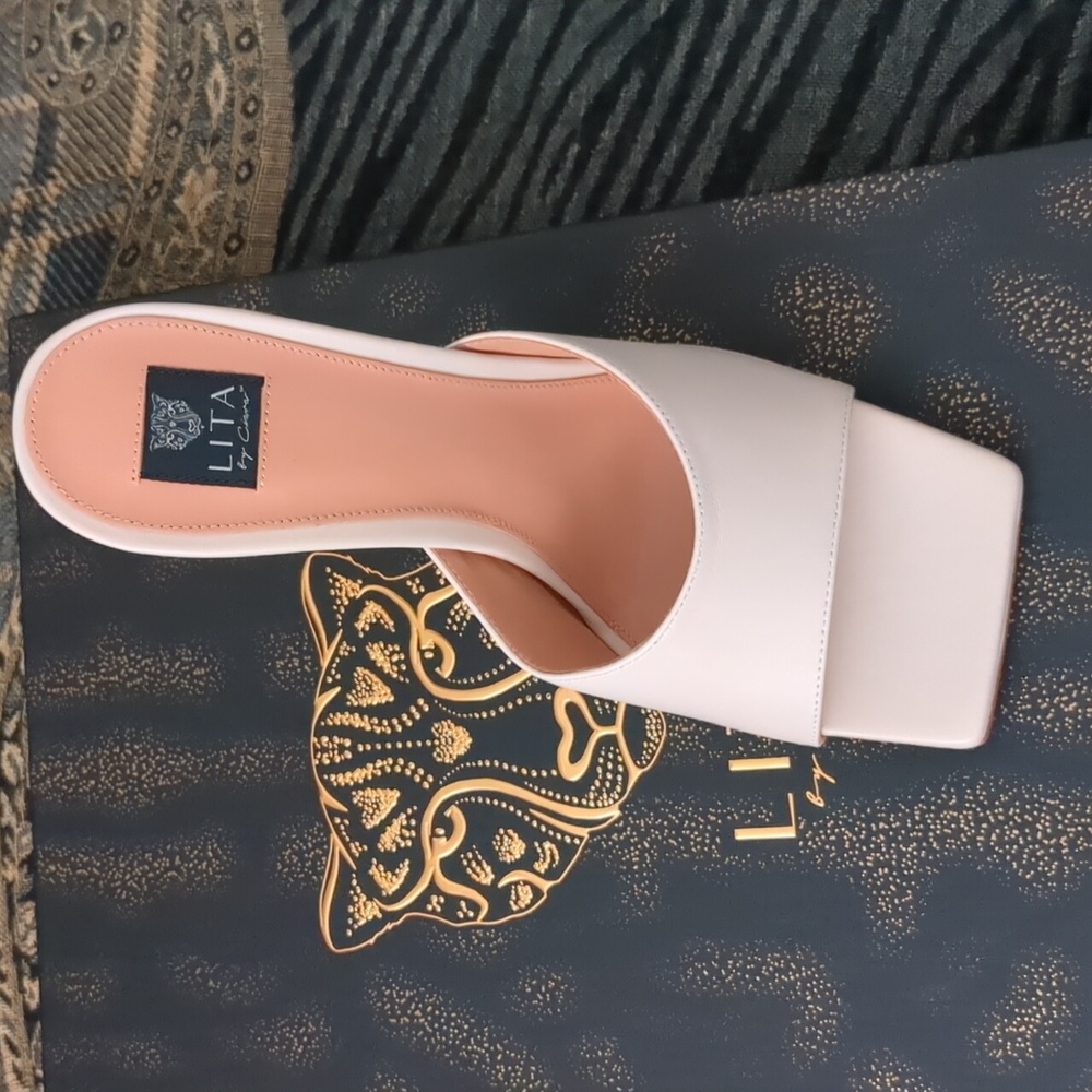 LITA by CIARA Solid Square Toe Slide  Sandal in Sand, & Black NWT - Picture 10 of 12